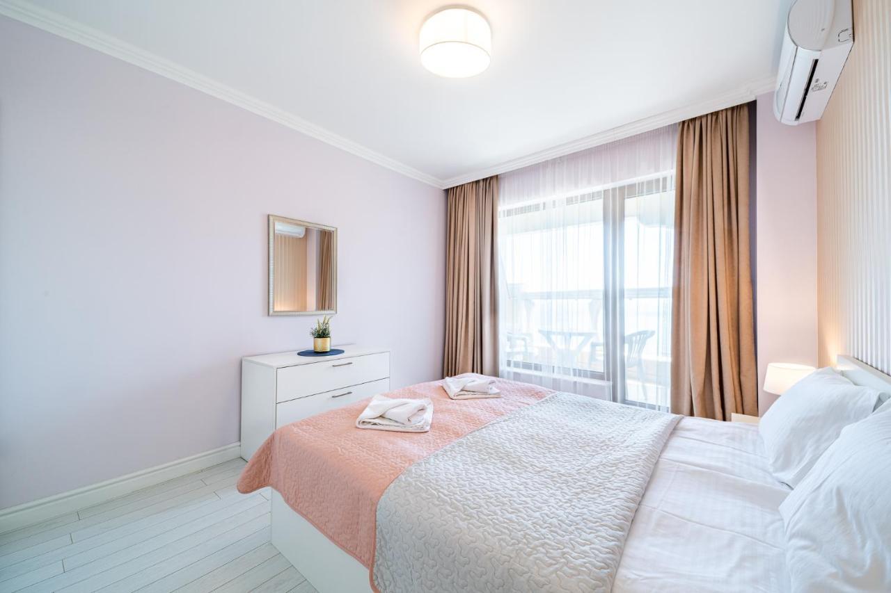 La Mer Luxury Apartments โกลเดน แซนส์ ภายนอก รูปภาพ