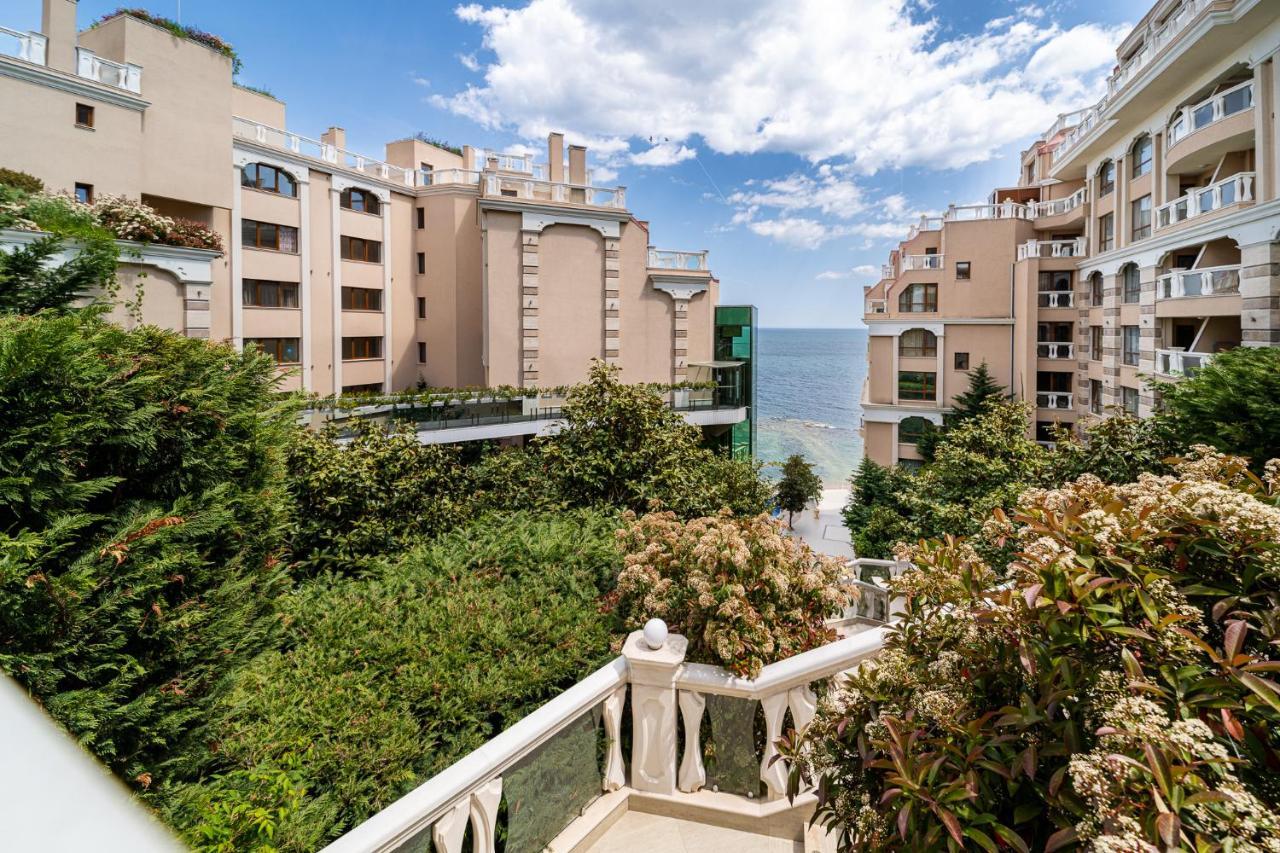 La Mer Luxury Apartments โกลเดน แซนส์ ภายนอก รูปภาพ