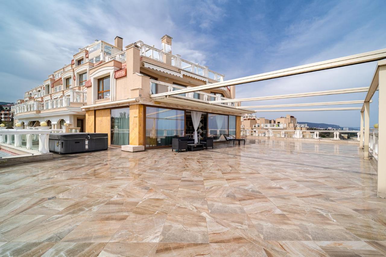 La Mer Luxury Apartments โกลเดน แซนส์ ภายนอก รูปภาพ