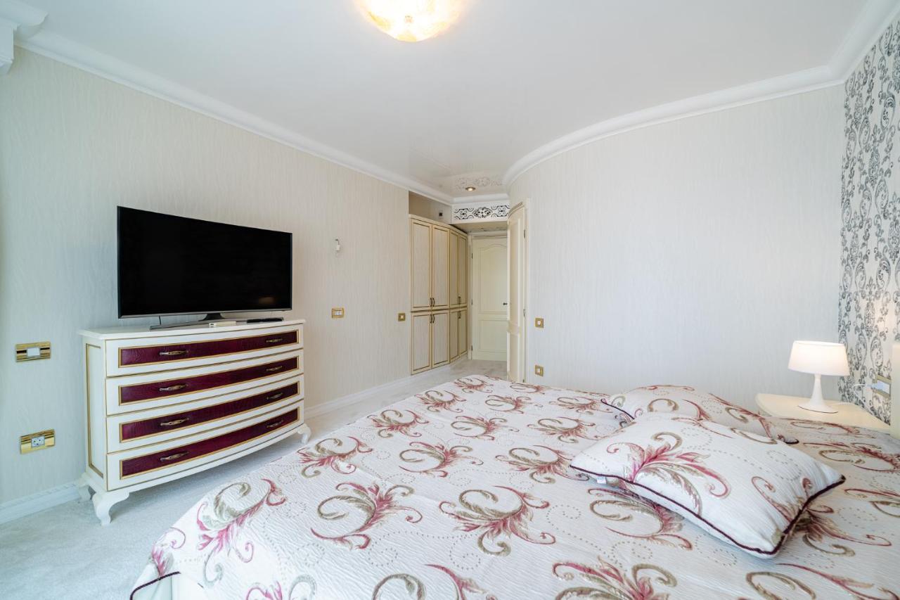 La Mer Luxury Apartments โกลเดน แซนส์ ภายนอก รูปภาพ